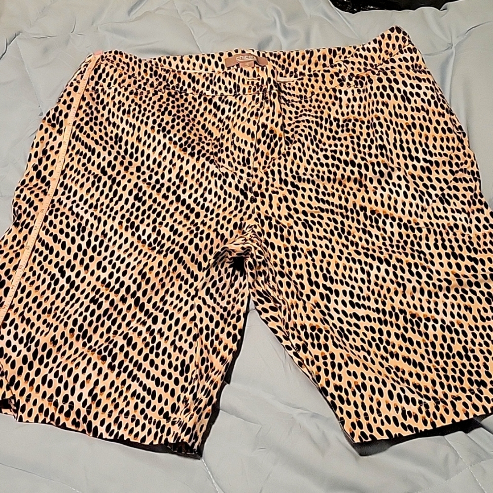 Chicos size 16 leopard print shorts.